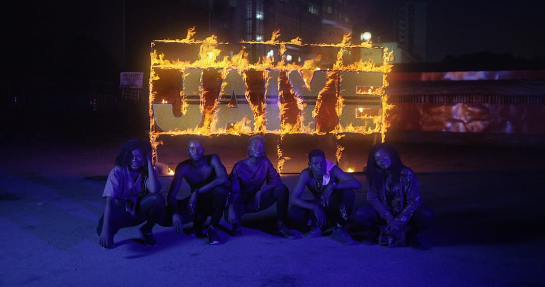 Ladipoe takes us on a Lagos tour in "Jaiye" visuals